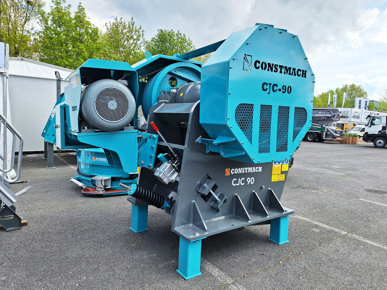 Constmach Types de Concasseurs à Mâchoires Entre 60 et 850 Tonnes - Čeljustni drobilec: slika 5 Constmach Types de Concasseurs à Mâchoires Entre 60 et 850 Tonnes - Čeljustni drobilec: slika 5