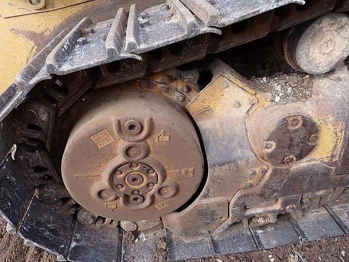 Nakladalec goseničar CAT 963D: slika 23