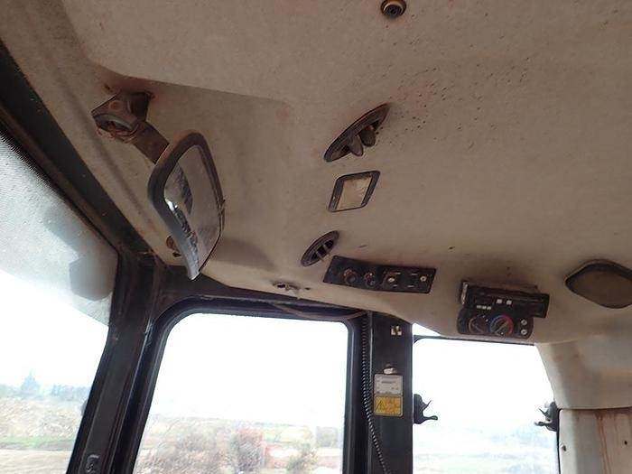 Nakladalec goseničar CAT 963D: slika 17