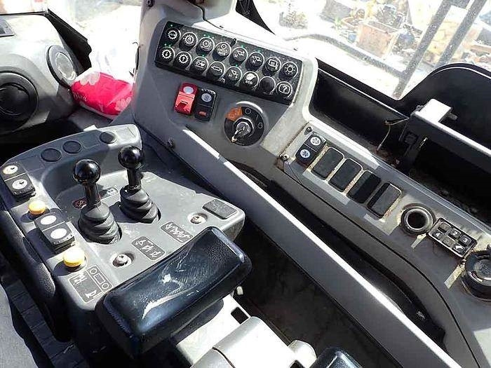 Kolesni nakladalec CAT 988K: slika 21