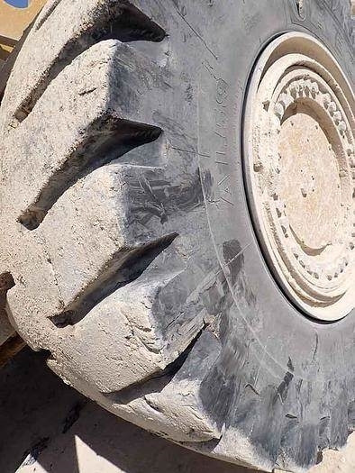 Kolesni nakladalec CAT 988K: slika 23