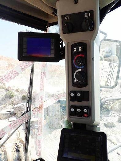 Kolesni nakladalec CAT 988K: slika 20