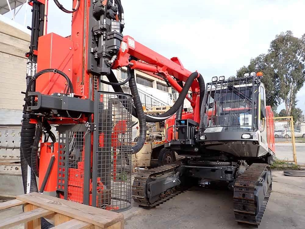 Sandvik DX800 - Vrtalna naprava: slika 1 Sandvik DX800 - Vrtalna naprava: slika 1