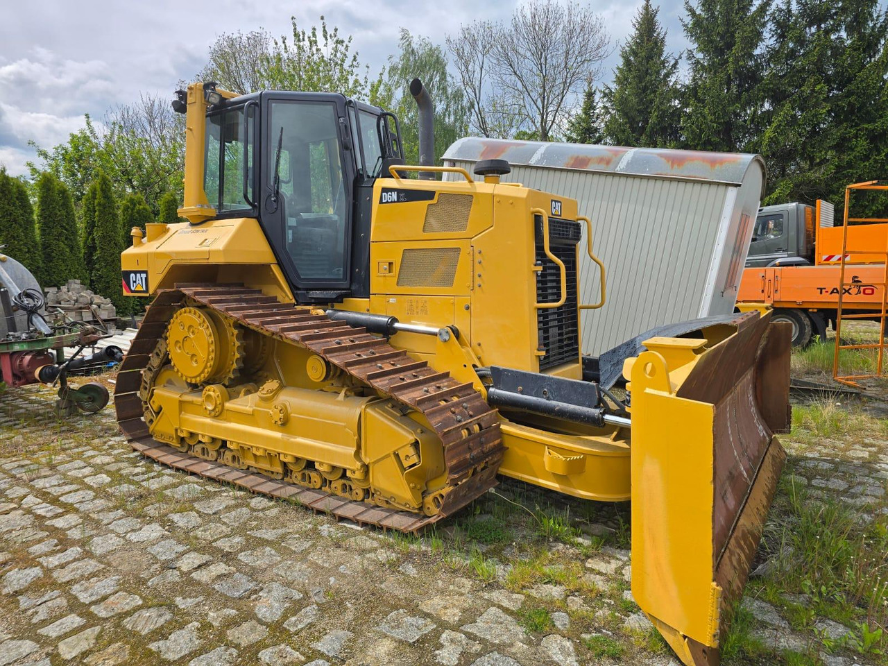 CATERPILLAR D 6 N XL - Buldožer: slika 3 CATERPILLAR D 6 N XL - Buldožer: slika 3