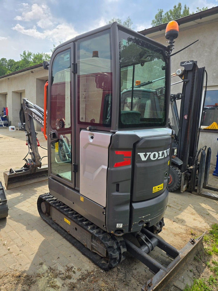 VOLVO EC 18 E - Mini bager: slika 4 VOLVO EC 18 E - Mini bager: slika 4