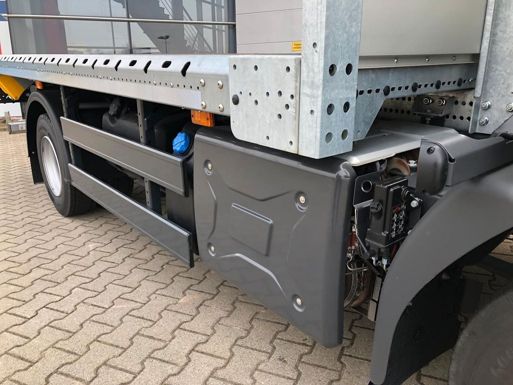 Renault D 10.210 Klima*PTO*Motor Bremse*Blatt Federung Renault D10.210 Klima*2PTO*Motor Bremse*Blatt*Auch Miete - Tovornjak s kesonom: slika 5 Renault D 10.210 Klima*PTO*Motor Bremse*Blatt Federung Renault D10.210 Klima*2PTO*Motor Bremse*Blatt*Auch Miete - Tovornjak s kesonom: slika 5