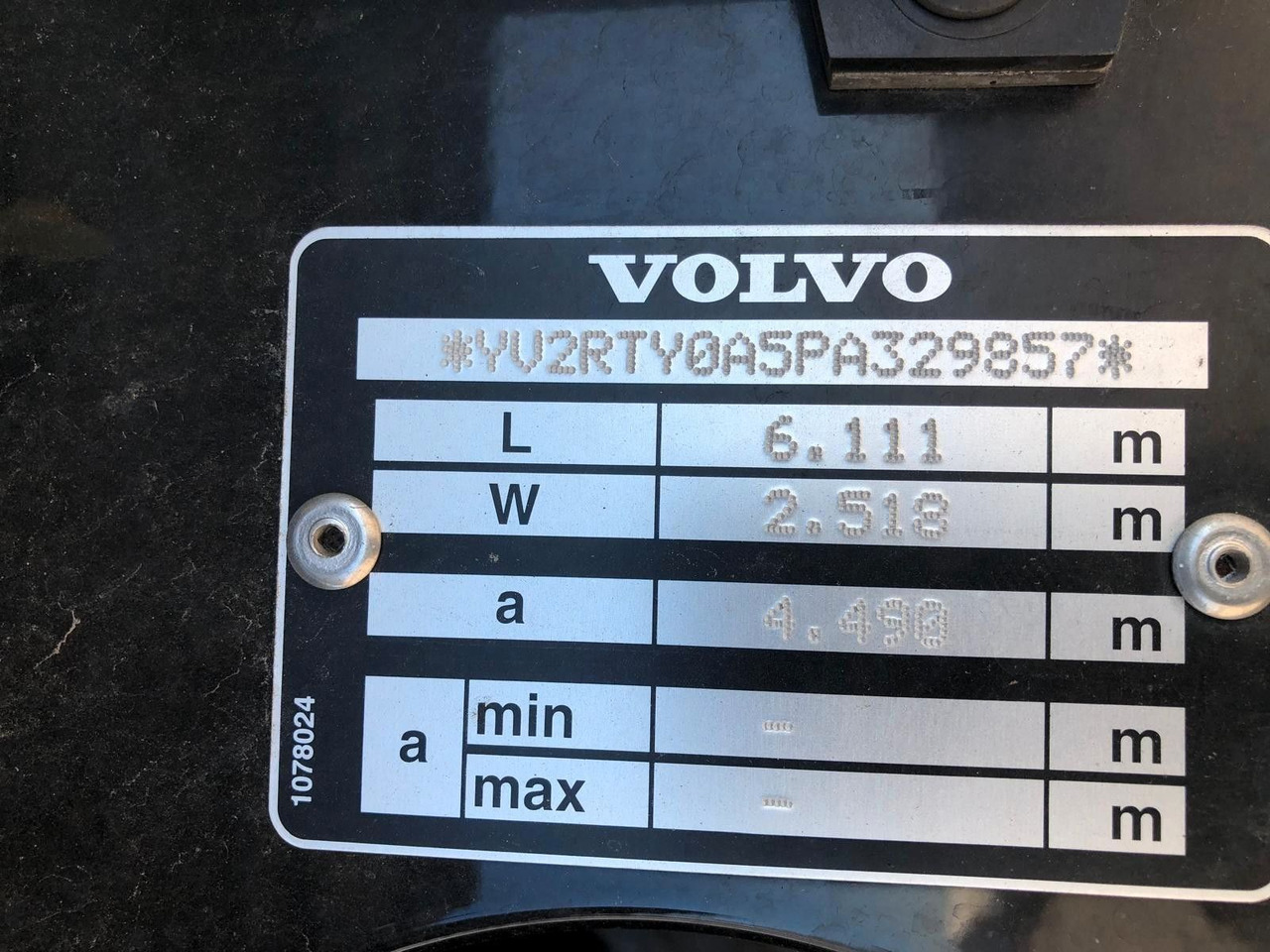 Nov Vlačilec Volvo FH460 XL*A.Miete*TurboComp*2Tanks*Standklima: slika 15