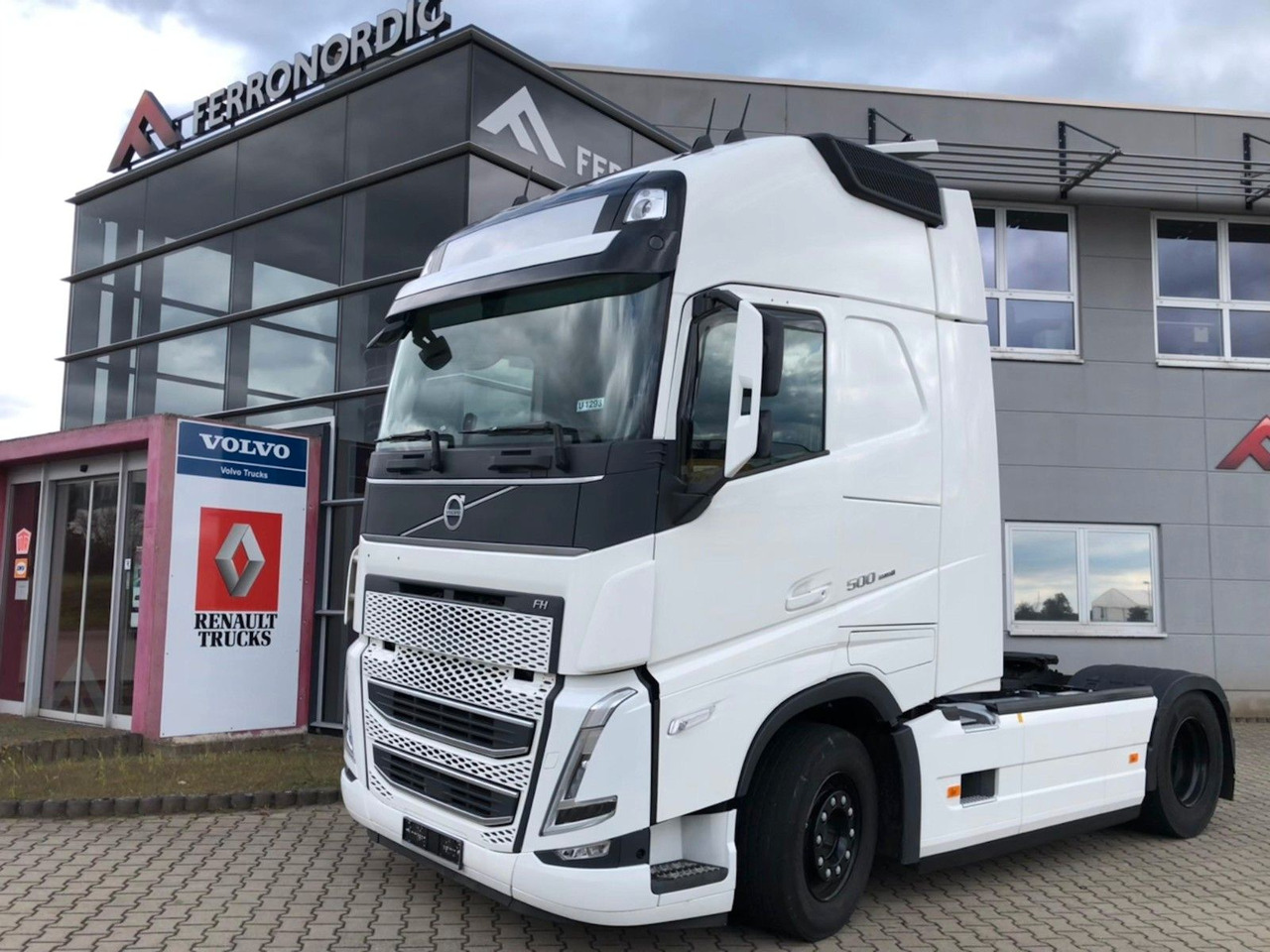 Volvo FH500 XL*2Tanks*IP-Cool*KEIN NO TurboCompound - Vlačilec: slika 2 Volvo FH500 XL*2Tanks*IP-Cool*KEIN NO TurboCompound - Vlačilec: slika 2