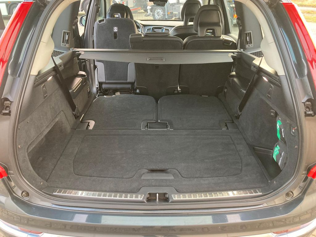 Volvo XC 90 T8 7-Sitzer Inscr. Expr. Recharge AWD Volvo XC 90 T8 7-Sitzer Inscr. Expr. Recharge AWD - SUV: slika 5 Volvo XC 90 T8 7-Sitzer Inscr. Expr. Recharge AWD Volvo XC 90 T8 7-Sitzer Inscr. Expr. Recharge AWD - SUV: slika 5