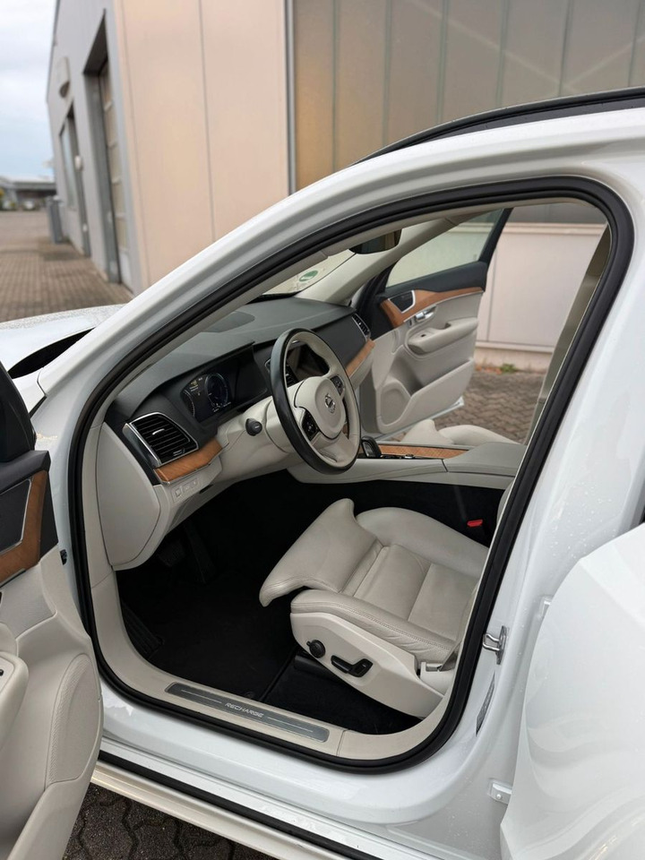 Volvo XC 90 T8 R-Des. Exp. Rech. Pl.-In Hybr. AWD 7-S. - SUV: slika 4 Volvo XC 90 T8 R-Des. Exp. Rech. Pl.-In Hybr. AWD 7-S. - SUV: slika 4