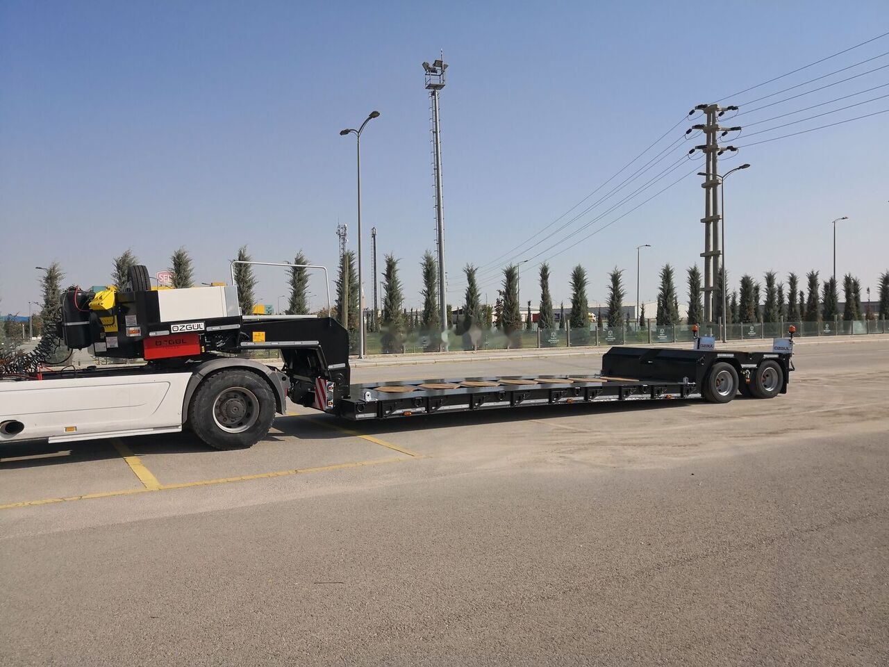 Özgül 2 AXLE LOW LOADER SEMI TRAILER - Nizko noseča polprikolica: slika 2 Özgül 2 AXLE LOW LOADER SEMI TRAILER - Nizko noseča polprikolica: slika 2