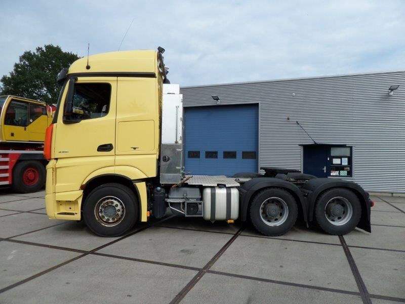 Mercedes-Benz Actros 3351 6x4 - Vlačilec: slika 3 Mercedes-Benz Actros 3351 6x4 - Vlačilec: slika 3