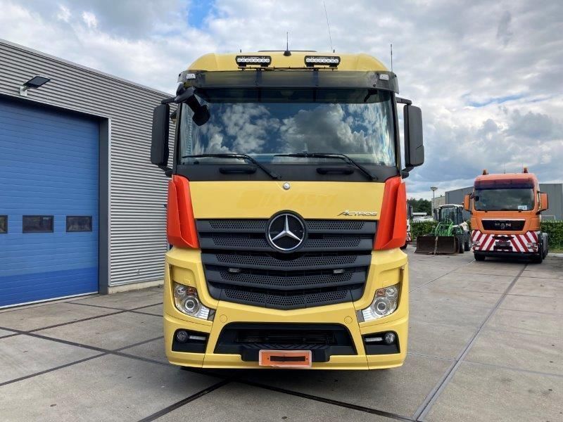 Mercedes-Benz Actros 3351 6x4 - Vlačilec: slika 3 Mercedes-Benz Actros 3351 6x4 - Vlačilec: slika 3