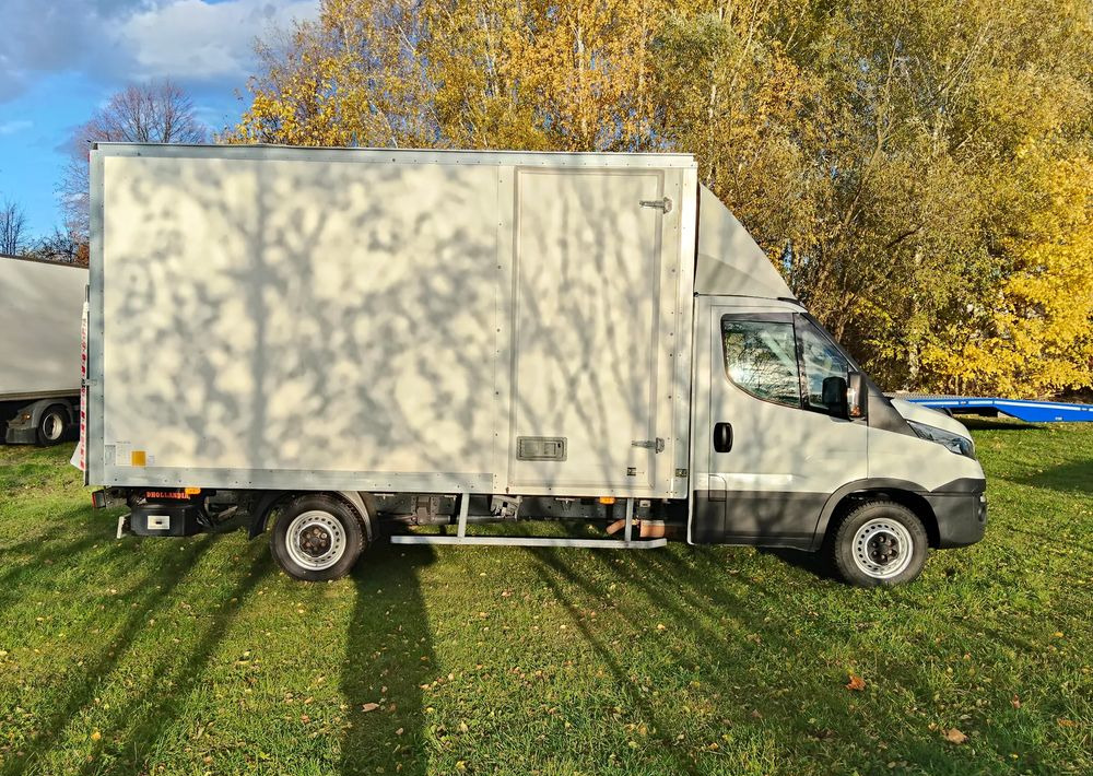 Iveco Daily 35S16 - Dostavno vozilo z zabojnikom: slika 4 Iveco Daily 35S16 - Dostavno vozilo z zabojnikom: slika 4