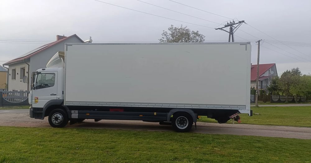 Tovornjak zabojnik Mercedes-Benz Atego 1218: slika 9