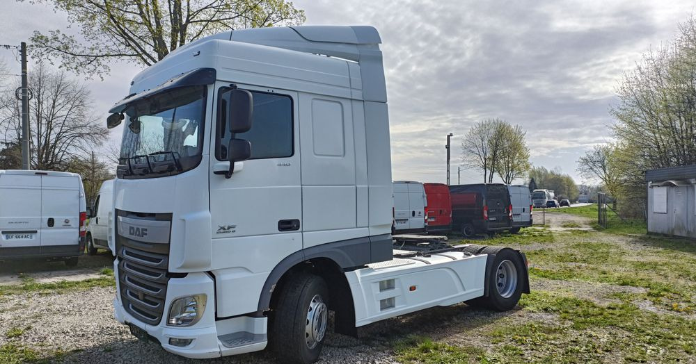DAF XF 106 - Vlačilec: slika 1 DAF XF 106 - Vlačilec: slika 1