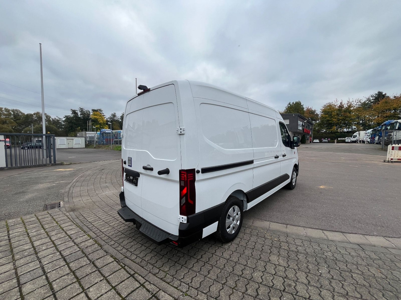 Renault MASTER L2H2 ELEKTRO - Furgon, Električno dostavno vozilo: slika 4 Renault MASTER L2H2 ELEKTRO - Furgon, Električno dostavno vozilo: slika 4