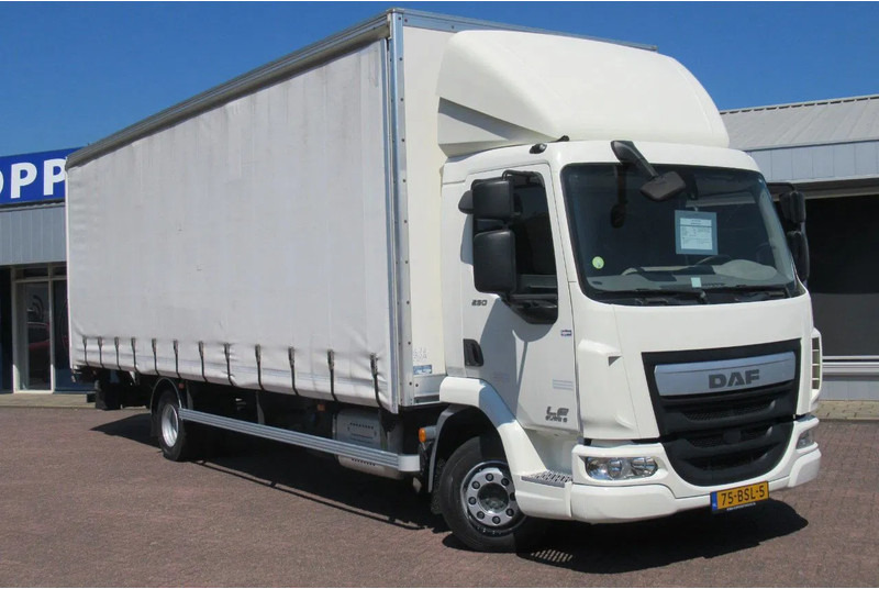 DAF LF 250 250 bak + klep + schuifzeil E6 - Tovornjak s ponjavo: slika 2 DAF LF 250 250 bak + klep + schuifzeil E6 - Tovornjak s ponjavo: slika 2