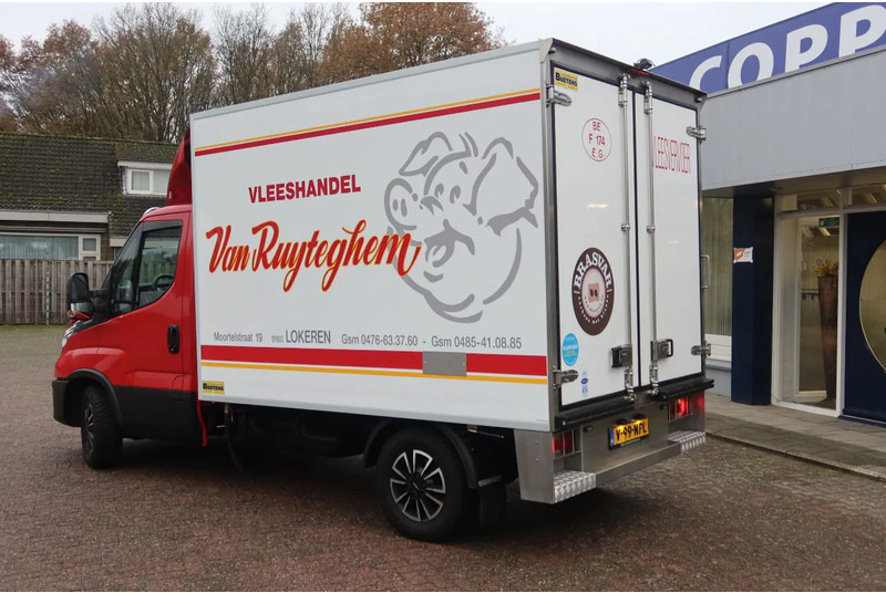 Iveco 35S 180 35 S 180 Hi-Matic - Hladilno vozilo: slika 2 Iveco 35S 180 35 S 180 Hi-Matic - Hladilno vozilo: slika 2