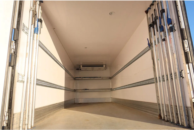 MAN TGM 18.290 Koel/ vries Thermoking UT 800 Diesel /elektrisch 2x bed - Tovornjak hladilnik: slika 4 MAN TGM 18.290 Koel/ vries Thermoking UT 800 Diesel /elektrisch 2x bed - Tovornjak hladilnik: slika 4