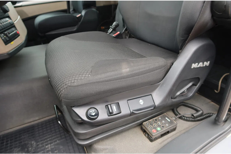 MAN TGS 35.360 Kraanwagen + oprijwagen Hiab 228 E3 - Tovornjak z dvigalom: slika 5 MAN TGS 35.360 Kraanwagen + oprijwagen Hiab 228 E3 - Tovornjak z dvigalom: slika 5