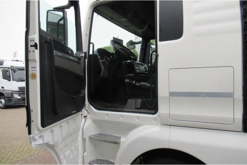 MAN TGX 26.460 XLX Interarder Euro 6 - Tovornjak avtotransporter: slika 4 MAN TGX 26.460 XLX Interarder Euro 6 - Tovornjak avtotransporter: slika 4