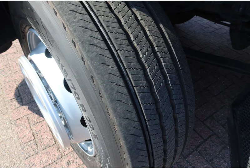 Mercedes-Benz Antos 2127 L Bak + klep 2000 kg Euro 6 - Tovornjak zabojnik: slika 5 Mercedes-Benz Antos 2127 L Bak + klep 2000 kg Euro 6 - Tovornjak zabojnik: slika 5