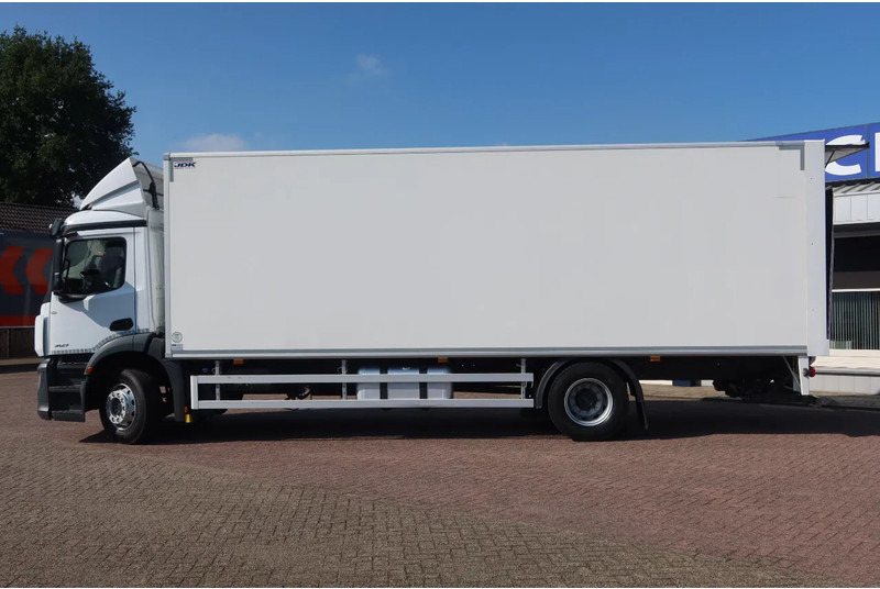 Mercedes-Benz Antos 2127 L Bak + klep 2000 kg Euro 6 - Tovornjak zabojnik: slika 4 Mercedes-Benz Antos 2127 L Bak + klep 2000 kg Euro 6 - Tovornjak zabojnik: slika 4