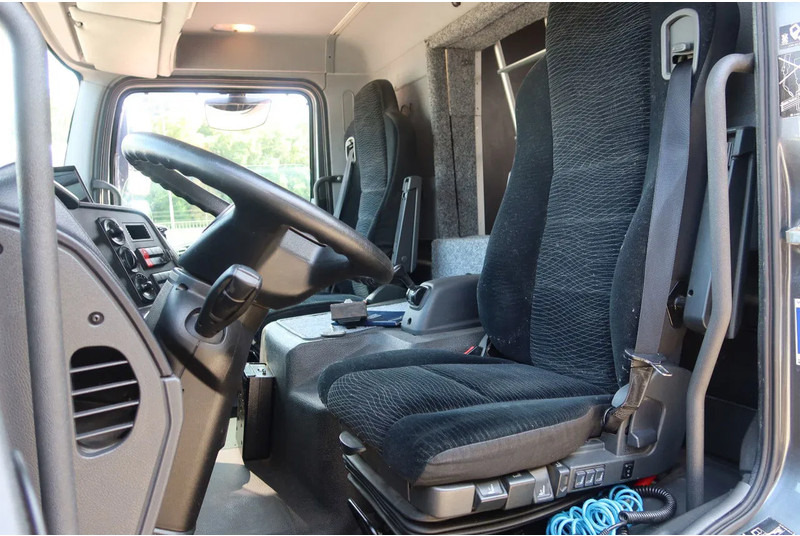 Mercedes-Benz Atego 816 L 3 Paarden/4 Ponies Nieuwe APK + nieuwe accu. - Tovornjak za prevoz konj: slika 5 Mercedes-Benz Atego 816 L 3 Paarden/4 Ponies Nieuwe APK + nieuwe accu. - Tovornjak za prevoz konj: slika 5