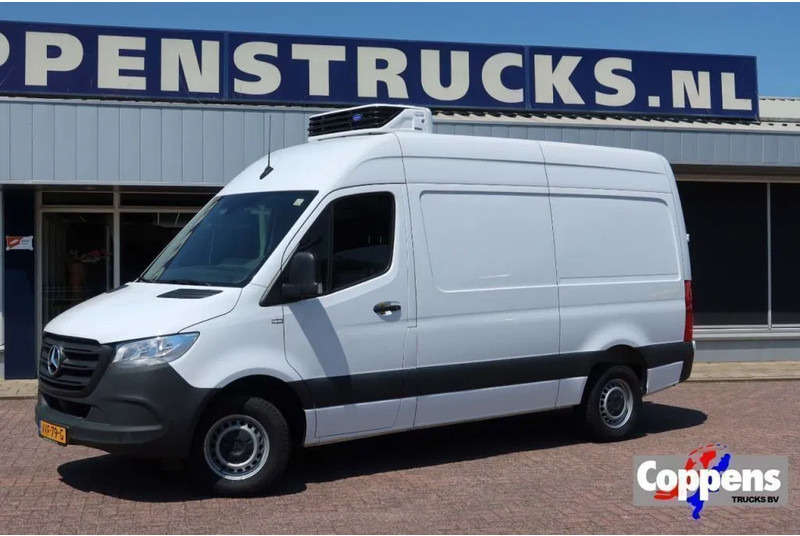 Mercedes-Benz Sprinter 315 CDI Koel/Vries/Verwarmen Carrier Xarios 350 + 220 volt nachtaansluiting - Hladilno vozilo: slika 1 Mercedes-Benz Sprinter 315 CDI Koel/Vries/Verwarmen Carrier Xarios 350 + 220 volt nachtaansluiting - Hladilno vozilo: slika 1