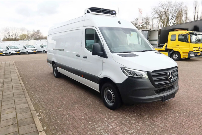 Mercedes-Benz Sprinter 317 CDI L3/H2 Multi temp, Verplaatsbare tussenwand - Hladilno vozilo: slika 2 Mercedes-Benz Sprinter 317 CDI L3/H2 Multi temp, Verplaatsbare tussenwand - Hladilno vozilo: slika 2