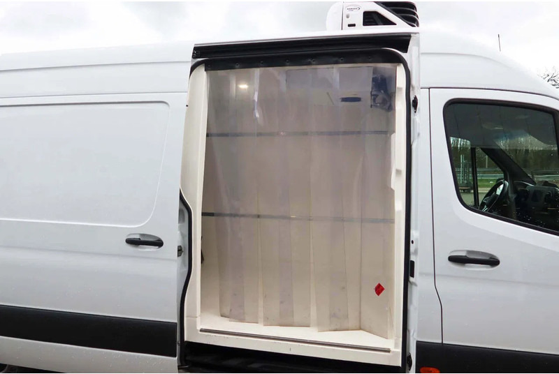 Mercedes-Benz Sprinter 317 CDI L3/H2 Multi temp, Verplaatsbare tussenwand - Hladilno vozilo: slika 3 Mercedes-Benz Sprinter 317 CDI L3/H2 Multi temp, Verplaatsbare tussenwand - Hladilno vozilo: slika 3