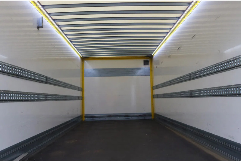 Scania P250 Bak+ Klep Dhollandia 1500 kg. Black line - Tovornjak zabojnik: slika 4 Scania P250 Bak+ Klep Dhollandia 1500 kg. Black line - Tovornjak zabojnik: slika 4