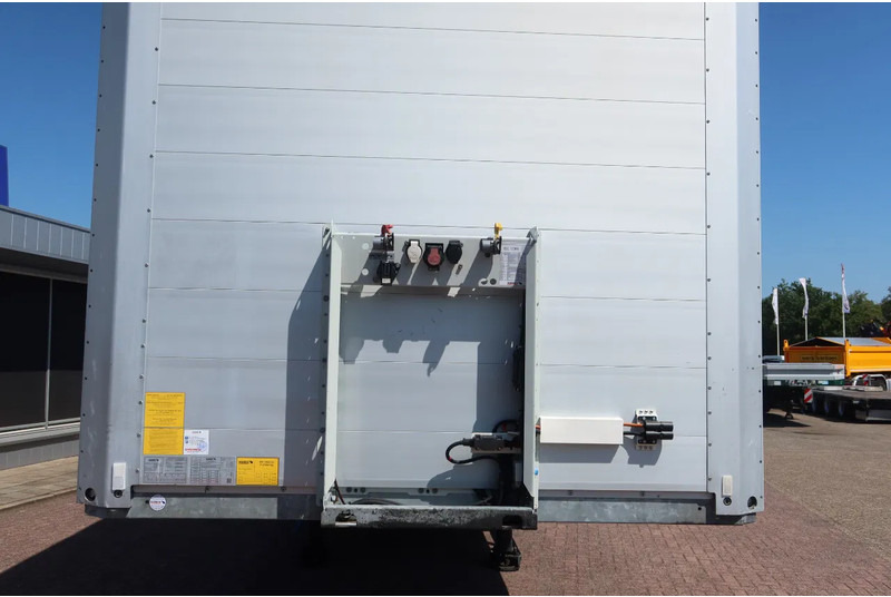 Schmitz Cargobull Gesloten Opbouw + Lift As Laadklep - Polprikolica zabojnik: slika 3 Schmitz Cargobull Gesloten Opbouw + Lift As Laadklep - Polprikolica zabojnik: slika 3