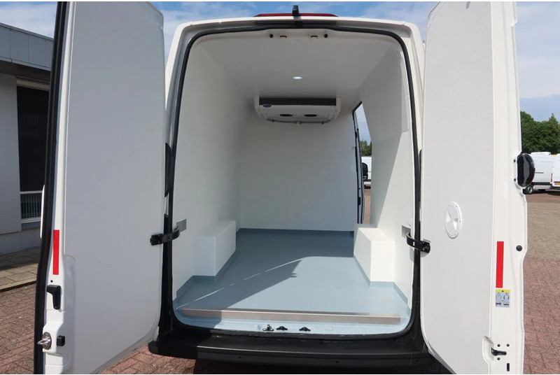 Volkswagen Crafter 177 PK Koel/ Vries/ Verwarmen Carrier xarios 350 met nachtaansluiting BPM vrij. - Hladilno vozilo: slika 4 Volkswagen Crafter 177 PK Koel/ Vries/ Verwarmen Carrier xarios 350 met nachtaansluiting BPM vrij. - Hladilno vozilo: slika 4