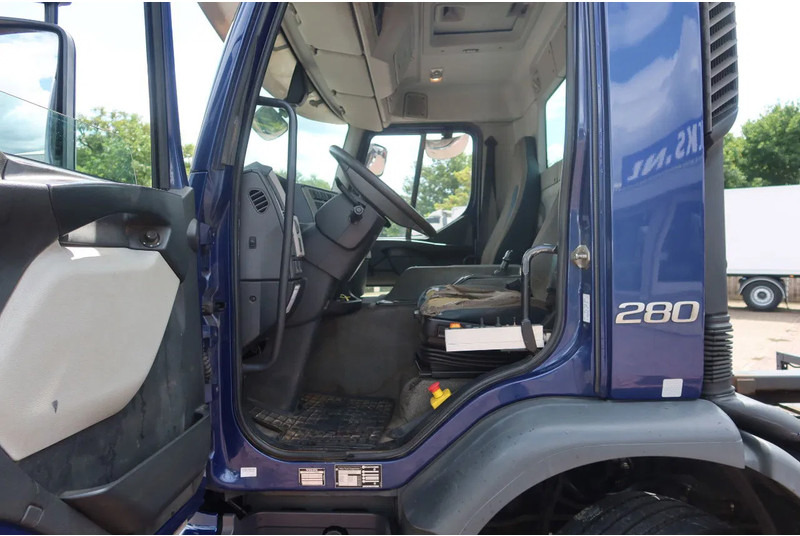 Volvo FE 280 Container / Kabelsysteem H.T.S Kabel, 15 ton, 575 cm 6 Cilinder - Tovornjak - kabelski sistem: slika 4 Volvo FE 280 Container / Kabelsysteem H.T.S Kabel, 15 ton, 575 cm 6 Cilinder - Tovornjak - kabelski sistem: slika 4