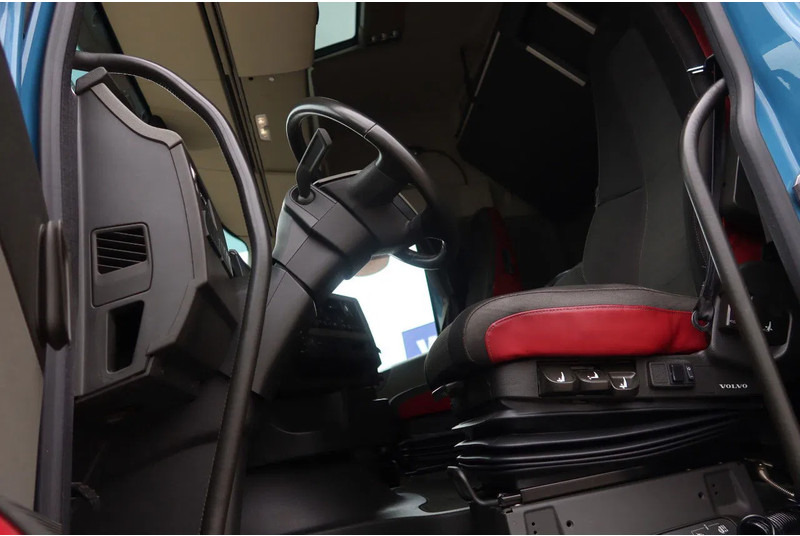 Volvo FH 460 Hooklift 8x2 Haakarm. 3x Steering axle - Tovornjak - kabelski sistem: slika 5 Volvo FH 460 Hooklift 8x2 Haakarm. 3x Steering axle - Tovornjak - kabelski sistem: slika 5