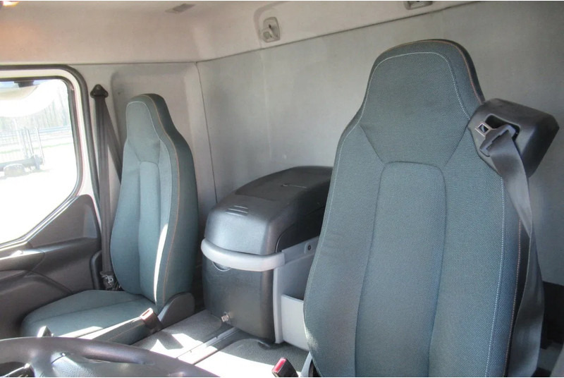 Volvo FL 250 Bakwagen + 6 deuren + Laadklep 2000 kg - Tovornjak zabojnik: slika 5 Volvo FL 250 Bakwagen + 6 deuren + Laadklep 2000 kg - Tovornjak zabojnik: slika 5