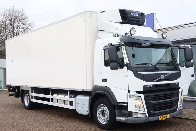 Volvo FM 330 4x2 Koel/Vries Carrier Supra 380 + Klep Dhollandia 2500 kg - Tovornjak hladilnik: slika 2 Volvo FM 330 4x2 Koel/Vries Carrier Supra 380 + Klep Dhollandia 2500 kg - Tovornjak hladilnik: slika 2