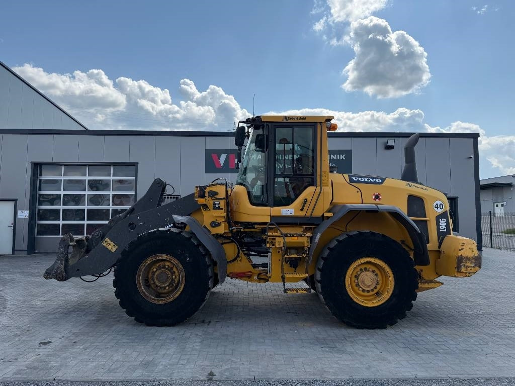 Volvo L 90 G - Kolesni nakladalec: slika 1 Volvo L 90 G - Kolesni nakladalec: slika 1