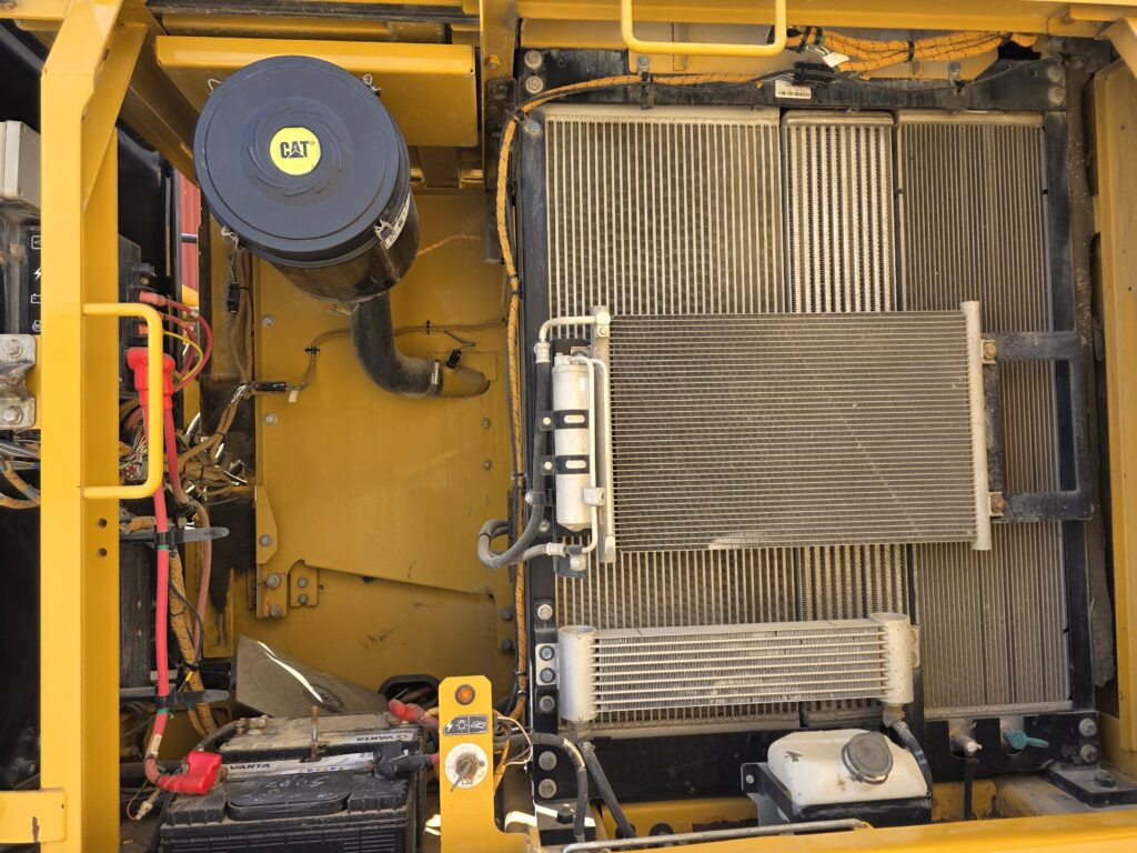 CAT 323FL - Bager goseničar: slika 5 CAT 323FL - Bager goseničar: slika 5