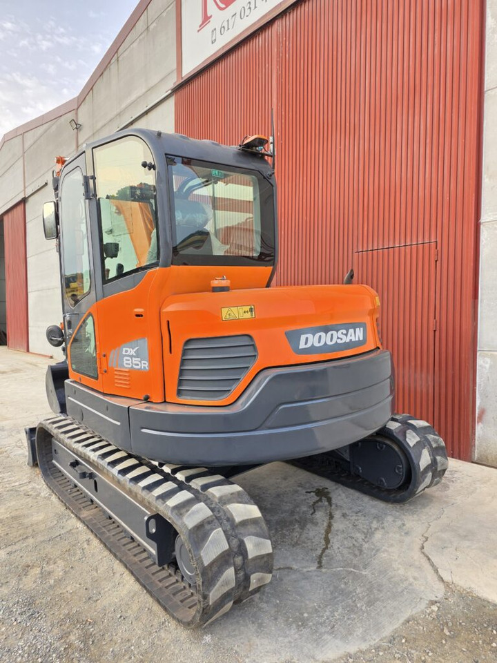 DOOSAN DX85R-3 - Mini bager: slika 2 DOOSAN DX85R-3 - Mini bager: slika 2