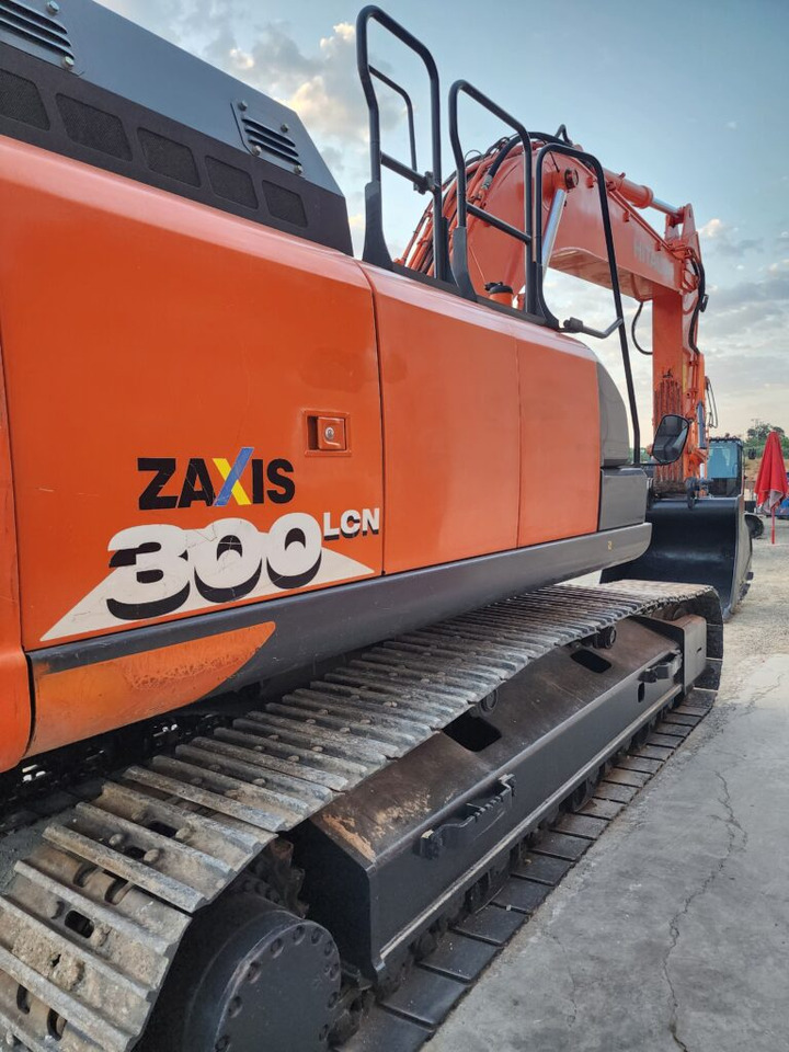 HITACHI ZX300LCN-6 - Bager goseničar: slika 4 HITACHI ZX300LCN-6 - Bager goseničar: slika 4