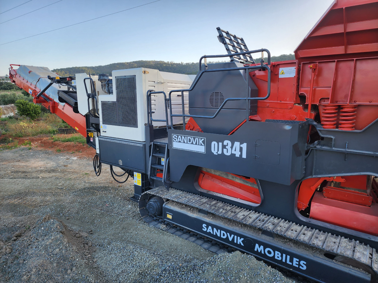 SANDVIK QJ341 - Čeljustni drobilec: slika 4 SANDVIK QJ341 - Čeljustni drobilec: slika 4