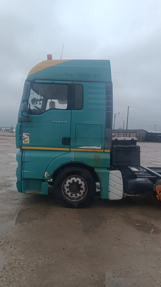 MAN TGA 18440 - Tovornjak avtotransporter: slika 4 MAN TGA 18440 - Tovornjak avtotransporter: slika 4