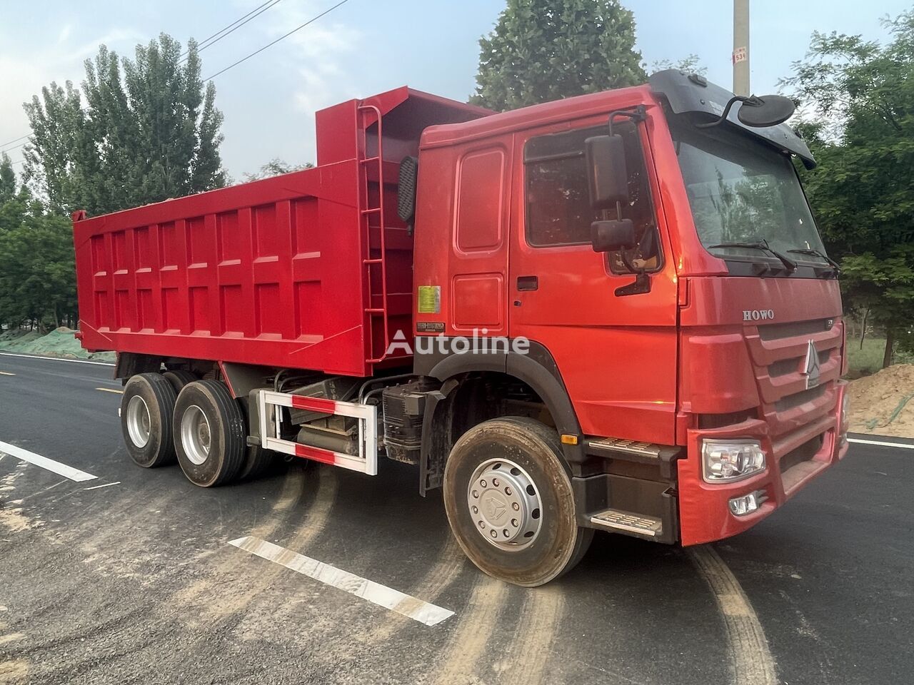 Howo 6x4 DUMP TRUCK - Tovornjak prekucnik: slika 1 Howo 6x4 DUMP TRUCK - Tovornjak prekucnik: slika 1