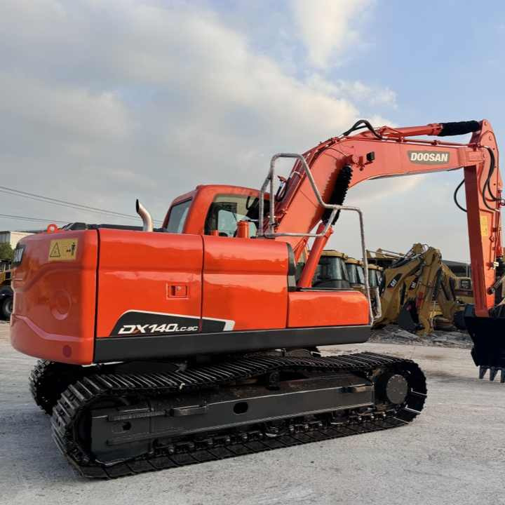 14 Ton Original Korea Used Doosan DX140LC-9c DX 140 150 225 300 Hydraulic Crawler Excavators in Good Condition Doosan140 - Bager: slika 1 14 Ton Original Korea Used Doosan DX140LC-9c DX 140 150 225 300 Hydraulic Crawler Excavators in Good Condition Doosan140 - Bager: slika 1