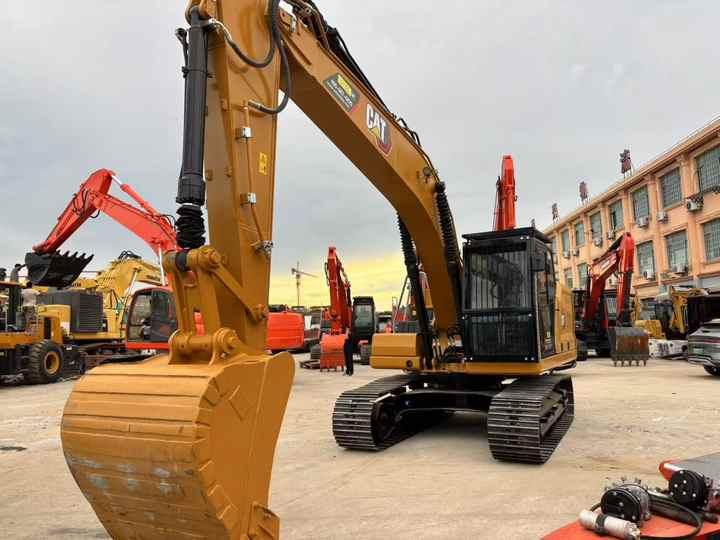 2024 year new model Used Cat 320GC 320D 320D 320C 320CL Caterpillar hydraulic crawler excavators in good condition - Bager: slika 2 2024 year new model Used Cat 320GC 320D 320D 320C 320CL Caterpillar hydraulic crawler excavators in good condition - Bager: slika 2