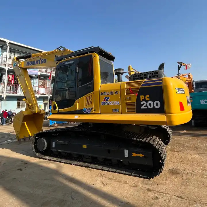 20t Used Excavator Komatsu Pc200-8 Made In 2020 - 2021 Year Original Japan - Bager: slika 2 20t Used Excavator Komatsu Pc200-8 Made In 2020 - 2021 Year Original Japan - Bager: slika 2