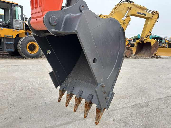 22 Tons Excavator Original Doosan Dx225LCA Crawler Digger Secondhand Used Good Condition Doosan Hydraulic Excavator on Sale - Bager goseničar: slika 4 22 Tons Excavator Original Doosan Dx225LCA Crawler Digger Secondhand Used Good Condition Doosan Hydraulic Excavator on Sale - Bager goseničar: slika 4